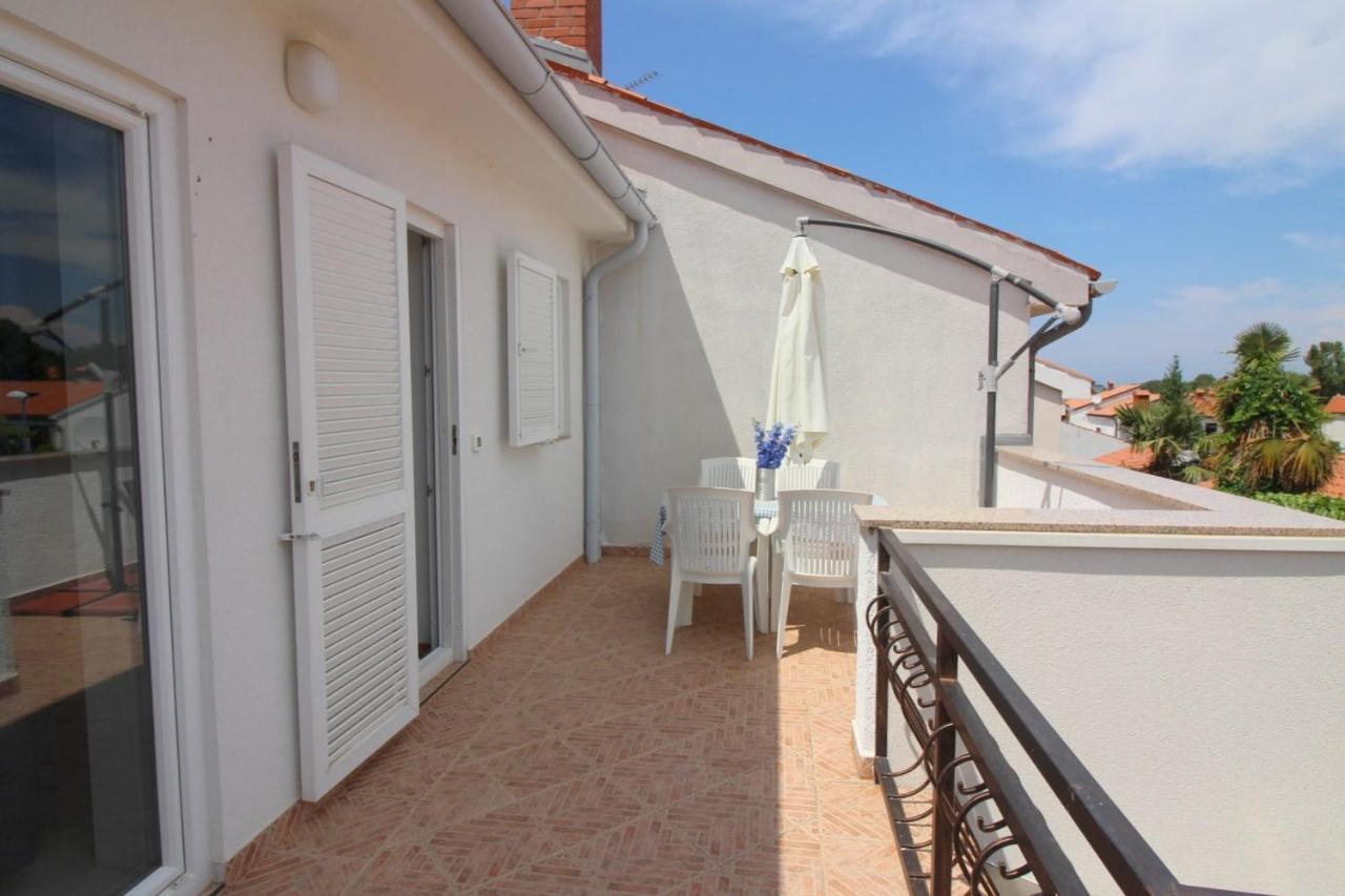 Apartment In Porec/Istrien 10214 Eksteriør billede