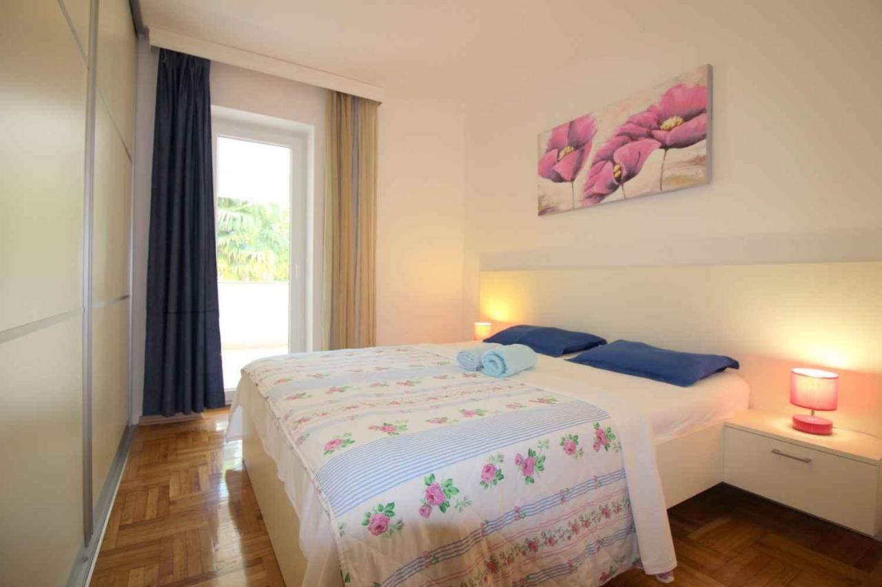 Apartment In Porec/Istrien 10214 Eksteriør billede