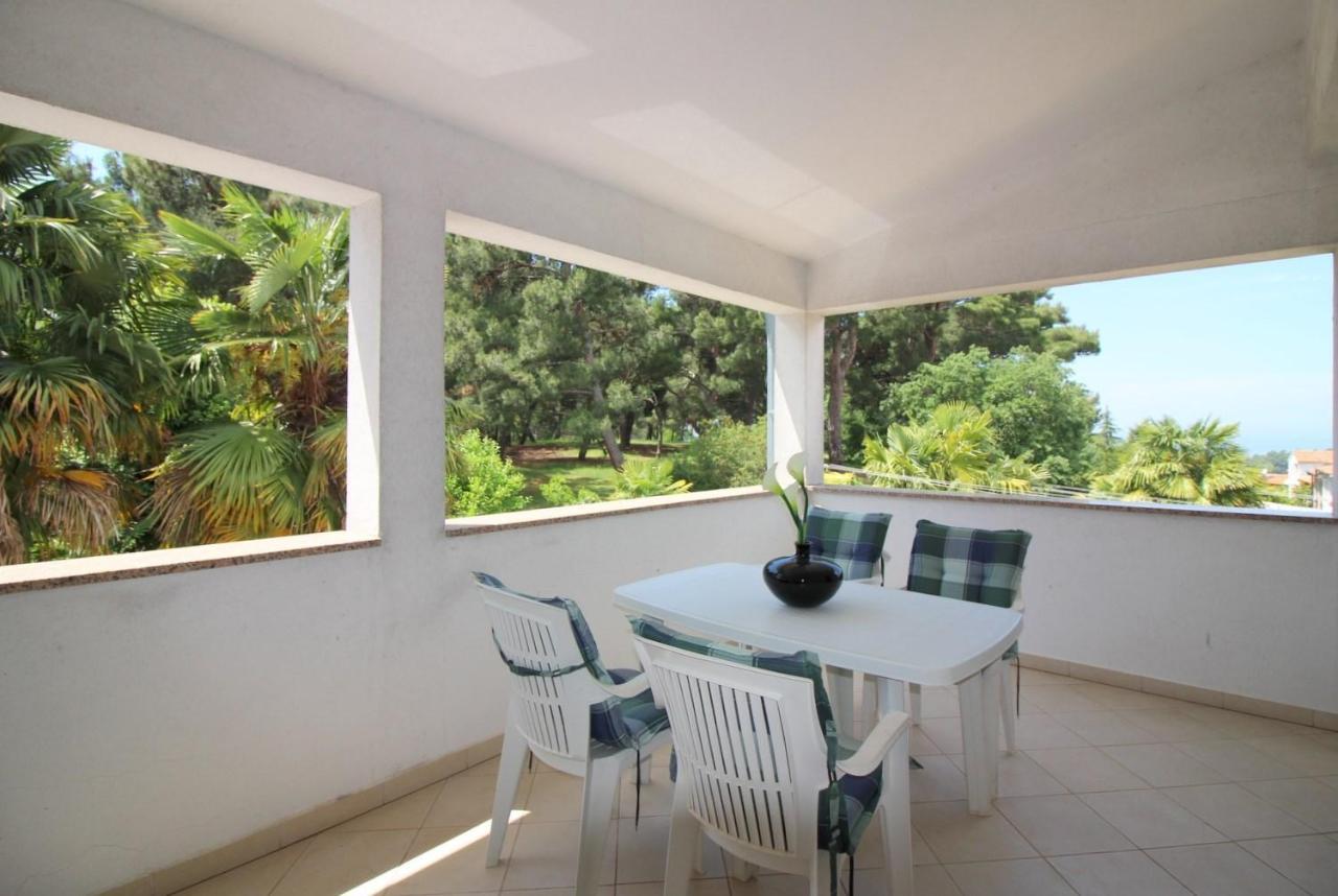 Apartment In Porec/Istrien 10214 Eksteriør billede